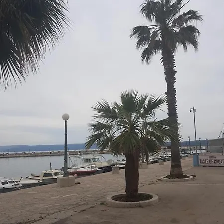 Mdm - Matti, Dade, Moni Апартаменты Цриквеница