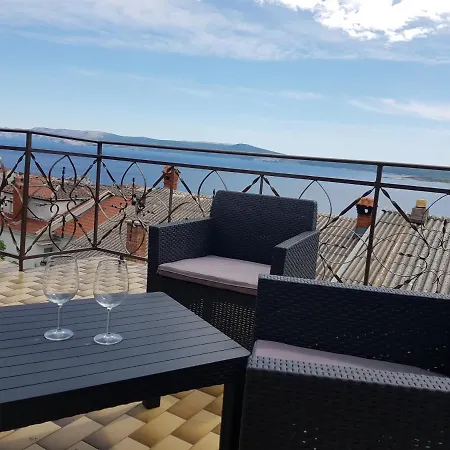 Mdm - Matti, Dade, Moni Crikvenica